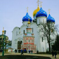 Одна из церквей в Сергиев Посаде :: Елена 