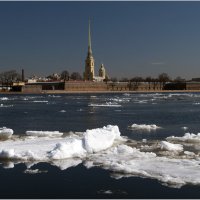 На Неве ледоход *** The ice drift on the Neva :: Александр Борисов