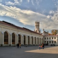 Петергоф.Железнодорожный вокзал :: Марина К