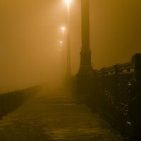 И снова ночь, туман, фонарь... :: Глеб Якимов