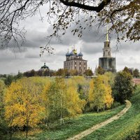 Осень в Рязанском кремле :: Лена L.