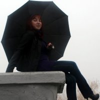 Девушка с зонтом :: Сергей РоманоFF