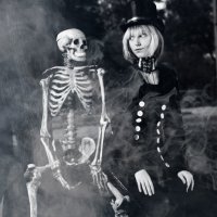 Tea Party with a skeleton :: Александр Мирошниченко