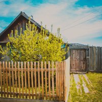 Домик в деревне :: Елена Лакатун