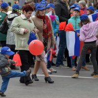 И стар и млад - все на парад! :: Светлана Мещан
