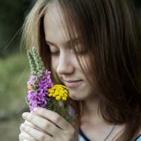 flowergirl :: LOU HAB