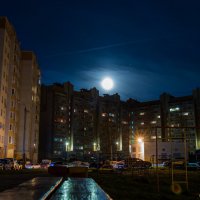 Ночь, улица, фонари, луна... :: Александр Солдатченков