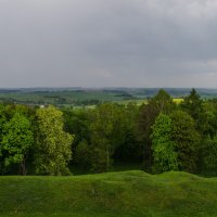 Перад дажджом :: Зьміцер Невяроўскі