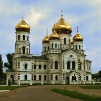 Церковь в ст. Новодонецкой :: Ольга Ламзина