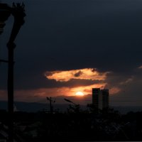 Закат на окраине города :: Oleg Khot
