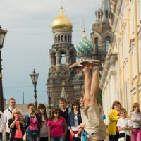 танцуют на голове :: Aleksandr Zubarev