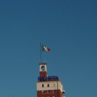 Итальянский флаг над Турином :: Зоя Суровцева