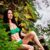 Елена и водопад :: Анастасия Костюкова