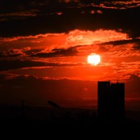 Закат над городом N :: Oleg Khot