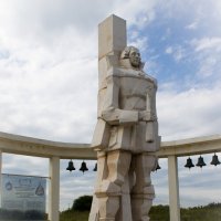Памятник Ф.Ф. Ушакову на мысе Калиакрия :: Владимир Новиков