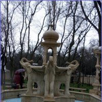 Индийский фонтан в Старом парке в Кабардинке :: Вера 