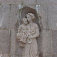 Памятник около вечного огня :: Анастасия Рыжова