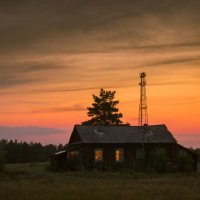 Закат в деревне :: Артем Темников