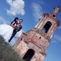 Прогулка жениха и невесты :: Наталия Белогур