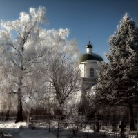 Заснеженная церковь :: Дмитрий Шилин