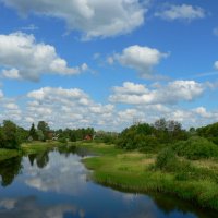 В реку смотрятся облака. :: Екатерина Артамонова