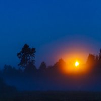 «Луна в тумане» :: Михаил Ермаков
