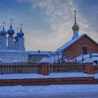 Купола в вечернем небе... :: марк 