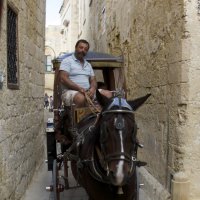 Улочка на Мальте :: Leonid Volodko