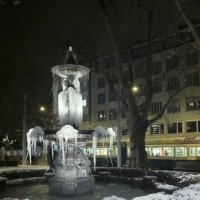 Цюрих, зима, фонтан. :: Leonid Volodko