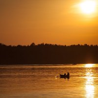 Boat on the lake :: Дмитрий Митев