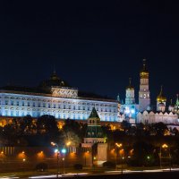 Ночь. Москва. Кремль. :: Андрей Воробьев