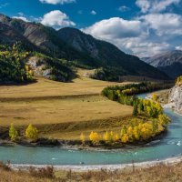 Осень в горах Алтая :: Sergey Oslopov 
