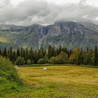 Приближаясь к водопаду... :: Aleksandrs Rosnis