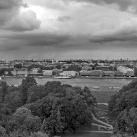 Тучи над городом встали... :: Владимир Питерский