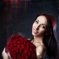 Натали и розы :: Светлана Зырянова