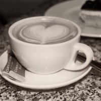 чашечка ароматного кофе :: Valeria Ashhab