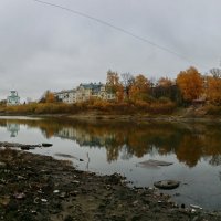 Два берега реки... такие разные!!! :: Татьяна Копосова
