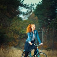 Я буду долго гнать велосипед... :: Юлия Черкашина