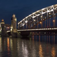 мост императора петра великого, санкт-петербург :: роман фарберов
