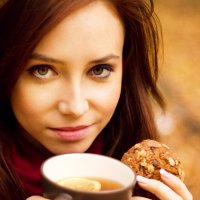 Young woman with cup of tea :: Мирослава Струк