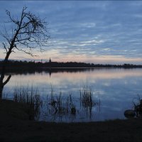 Вечер у озера :: Виктор (victor-afinsky)