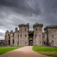 Raglan castle, England :: Olya 