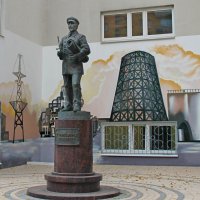 Памятник Российскому инженеру :: leoligra 