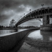 "Двое под мостом" :: Юрий Морозов