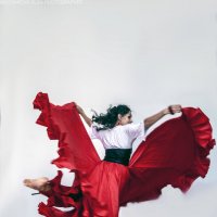 Красная юбка. :: Ольга Милованова