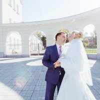 Свадебня прогулка :: Марина Ялалова