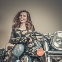 Девочка и мотоцикл :: Василий Либко