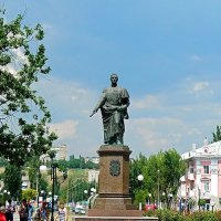 Памятник графу Воронцову, основателю г.Бердянска :: Александр Бурилов