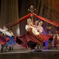 Выступление фольклорного театра "Кудесы" (Великий Новгород")-1 :: Алёна Михеева