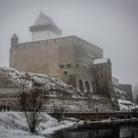Нарвский замок в тумане :: Екатерина 